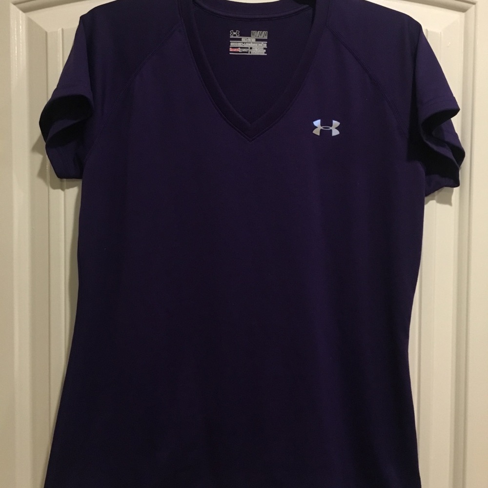 🚫SOLD!🚫 Under Armor V-Neck Shirt